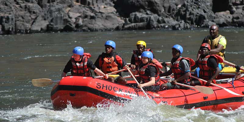 Wildwasser-Rafting bei den Victoria Fällen